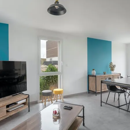 Holiday home Maison Moderne Pour 7 Personnes A *
