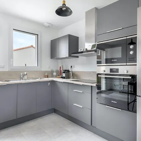 Maison Moderne Pour 7 Personnes A Holiday home Saint-Michel-Chef-Chef