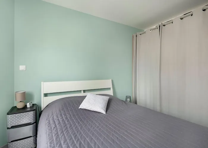 Holiday home Maison Moderne Pour 7 Personnes A *