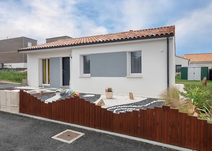 Maison Moderne Pour 7 Personnes A *