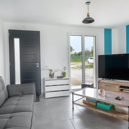 Feriehus Maison Avec Jardin 6 Adultes 1 Enfant Saint-Michel-Chef-Chef