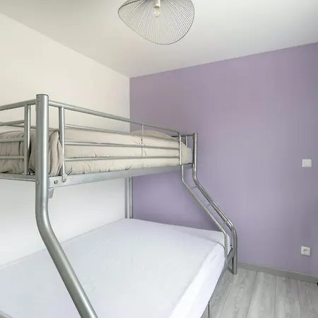 Maison Avec Jardin 6 Adultes 1 Enfant *